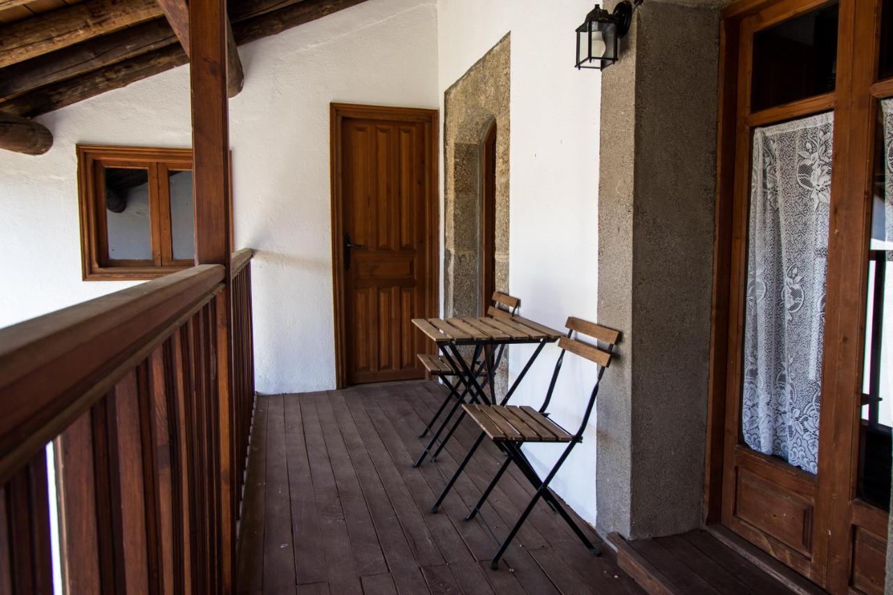 La Casa Del Abuelo Guest House Hoyos del Espino Eksteriør bilde